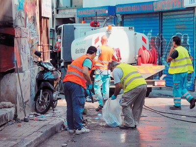 "Παγώνουν" λόγω εκλογών οι προ...