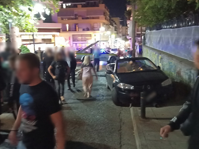 Αγρίνιο: ΙΧ «ξήλωσε» κολόνα ηλεκτροφωτισμού 