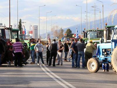 Συνάντηση του Πρωθυπουργού και με τους α...