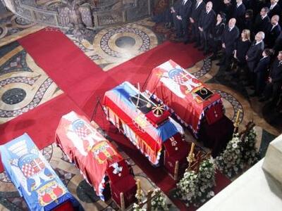 Σερβία: Κηδεία δημοσία δαπάνη για τον τέ...