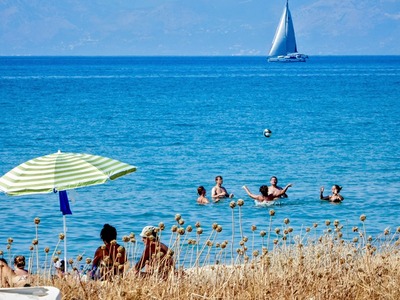 Καιρός: Επικίνδυνο κοκτέιλ με μελτέμι κα...