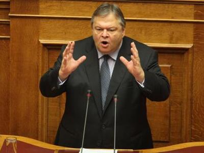 Τηλεφωνική επικοινωνία Ευ. Βενιζέλου με ...