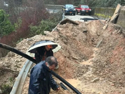 Ιωάννινα: Ανεμοστρόβιλος στο Καλπάκι κατ...