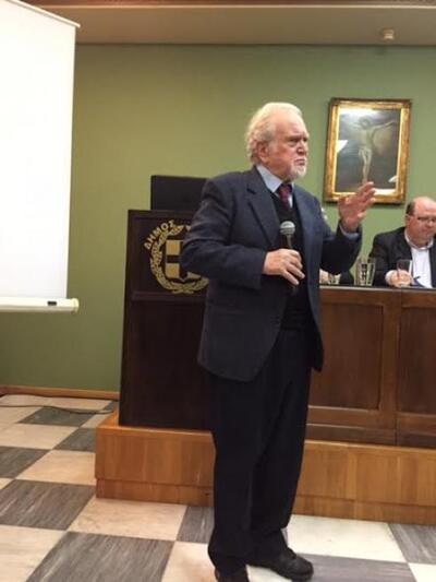 Ο πρόεδρος της επιστημονικής επιτροπής τ...