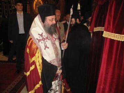 Θεία λειτουργία την Κυριακή, για τον Αγ....