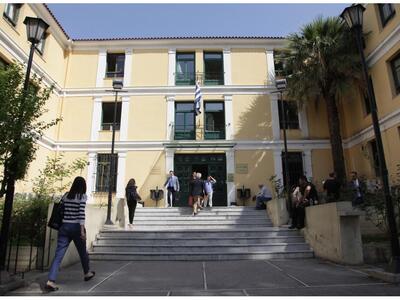 Στον ανακριτή διαφθοράς έξι εμπειρογνώμο...