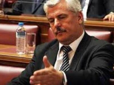 "Τα κινητά παρακολουθούνται από αυτ...