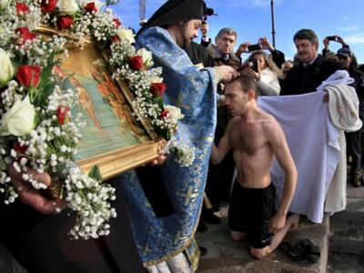 ΠΑΤΡΙΝΟΣ έπιασε τον Σταυρό στην Τεργέστη...