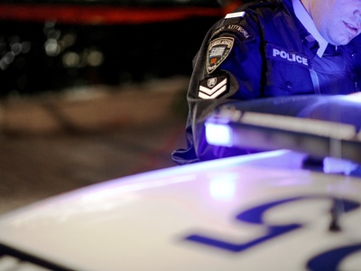 Πάτρα: Μηχανάκι παρέσυρε πεζό – Τον παρέ...