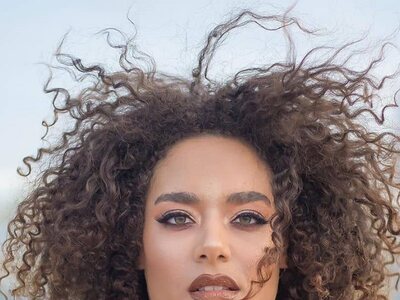 Παντρεύτηκε η εγκυμονούσα πρώην παίκτρια...