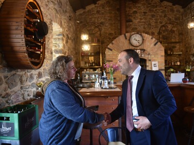 Η συνάντηση με την πρόεδρο της δημοτικής...