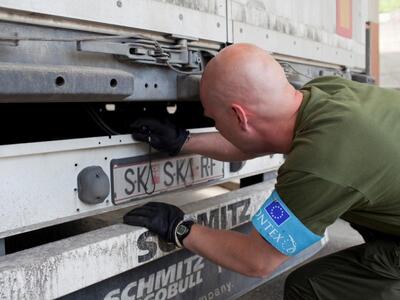 Πάτρα: Κρυμμένοι λαθρομετανάστες σε φορτ...