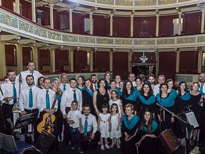 Πάτρα: Κατάμεστο το Δημοτικό Θέατρο Απόλ...