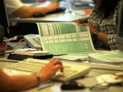 Εκκαθαριστικά: Μέσος φόρος 1.453 ευρώ 