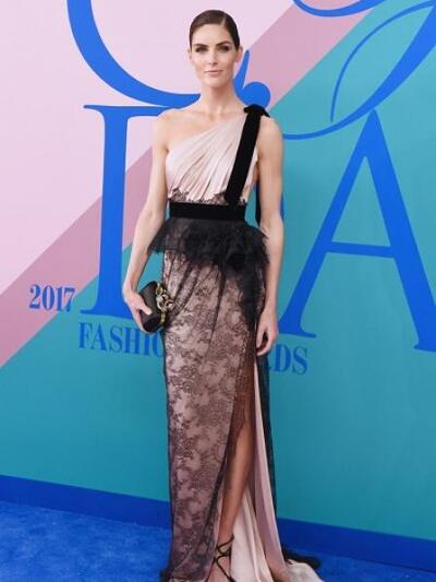 ΧΙΛΑΡΙ ΡΟΝΤΑ ΜΕ MARCHESA