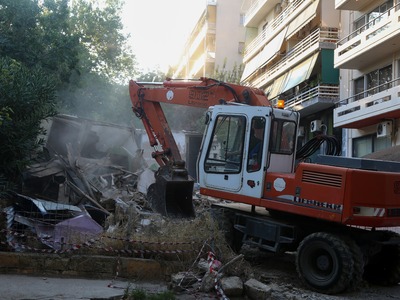 Κατεδαφίστηκε κτίριο στους Αμπελοκήπους