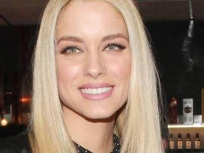 Δούκισσα Νομικού: Μένει ακόμη με τους γονείς της!