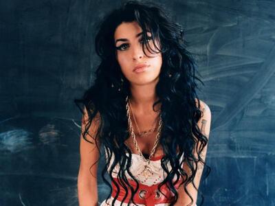 H Amy Winehouse μισούσε τον Alexander McQueen