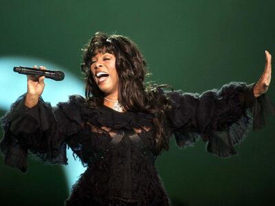 Έφυγε από τη ζωή η «βασίλισσα της ντίσκο» Ντόνα