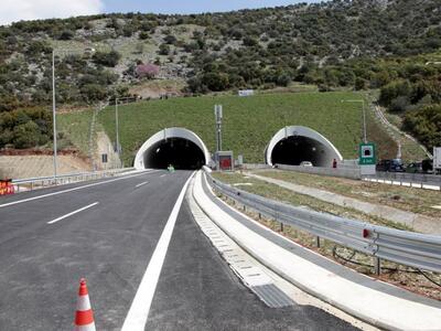 Την Μεγάλη Τρίτη παραδίδει ο Τσίπρας την...