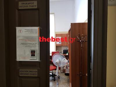 Με ανεμιστήρες "παλεύουν" με τ...