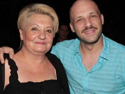 Έφυγε από την ζωή η μητέρα του Νίκου Μουτσινά 