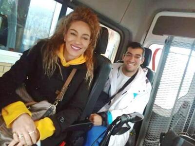 Με την αδελφή του Σοφία