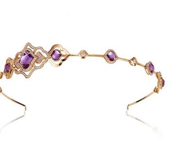 Ροζ χρυσό, αμέθυστοι και διαμάντια στο μ...