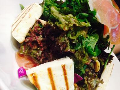 Πού μπορείς να απολαύσεις αυτή την ολόφρ...