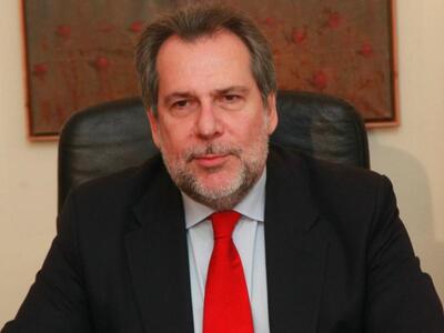 Και επισήμως για πρόεδρος του ΠΑΣΟΚ ο Χρ...