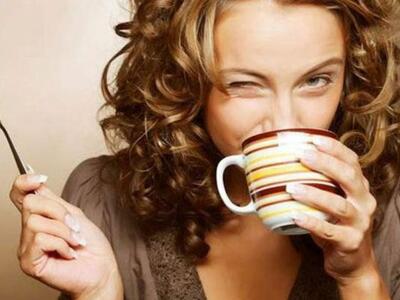 Ο ζεστός καφές μάς κάνει κοινωνικούς