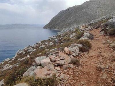 Σύμη: Ενισχύονται οι έρευνες για τον παρ...