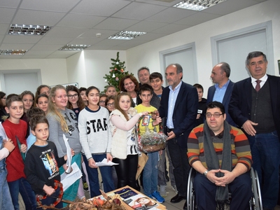 Κατσιφάρας σε μαθητές: «Να είστε ενεργοί πολίτες» 