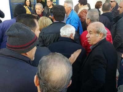 Πάτρα: Συνθήματα και λογομαχίες για τον ...