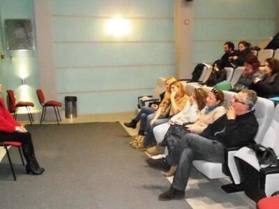 φωτό από τις αναγνώσεις και τις πρόβες 