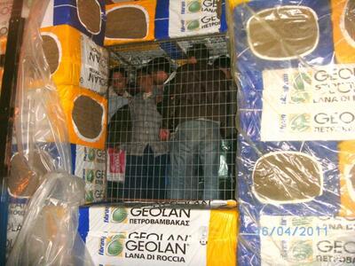 Φορτίο με...παράνομους μετανάστες