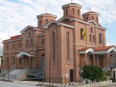 Πάτρα: Πανηγυρίζει η ενορία του Τιμίου Π...