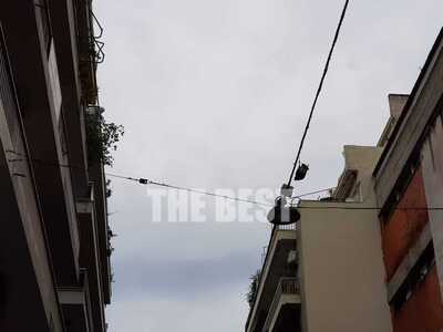 Περιστέρι εγκλωβίστηκε σε καλώδια της Κο...