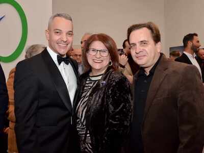 Ο κ. Τρίγκας με το ζεύγος Φιλιππάκη