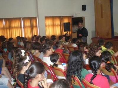 Πέντε χρόνια... περιμένουν μια καθηγήτρια αγγλικών