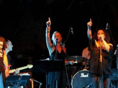 Νάντια Μπουλέ: Σε φιλανθρωπική συναυλία ...