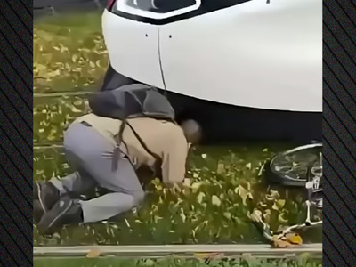 Στρασβούργο: 8χρονος παγιδεύτηκε κάτω απ...