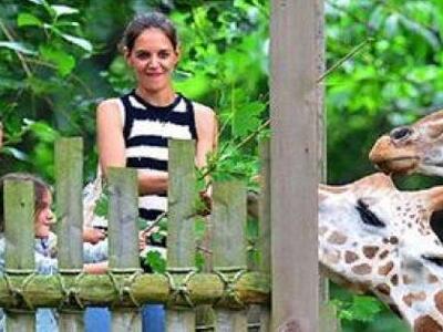 Katie Holmes: Μετά τη βραδινή της έξοδο ...