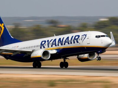 Ryanair: Να απαγορευτούν οι ανεμβολίαστο...