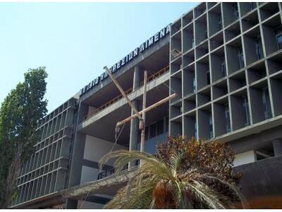 Πάτρα: Αφημένο στην τύχη του το ετοιμόρρ...