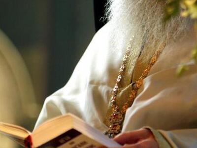 Πρέβεζα:  Ιερέας δεν μετάλαβε μαθητές δη...