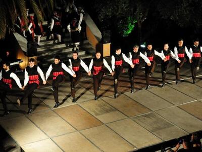 Το Χορευτικό Τμήμα του  Δήμου Πάτρας στη...