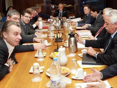 Στο Μαξίμου αύριο οι 13 Περιφερειάρχες