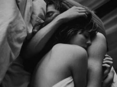 Οι αγκαλιές στον ύπνο προσφέρουν ηρεμία ...