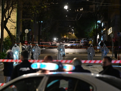 Βίντεο: Η στιγμή της έκρηξης έξω από τα ...
